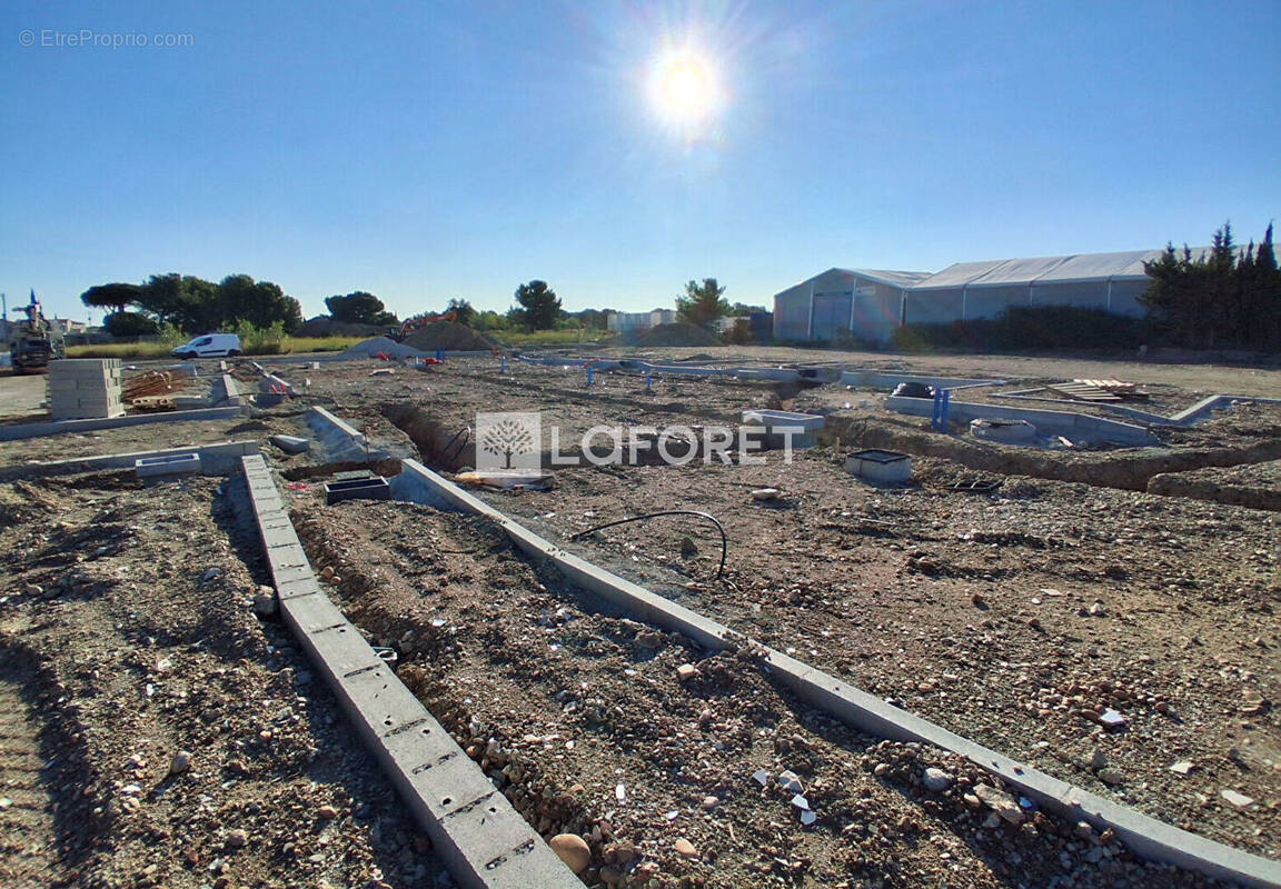 Terrain à FOS-SUR-MER