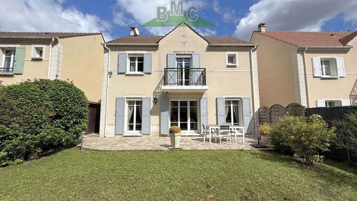 Maison à LE PLESSIS-BOUCHARD