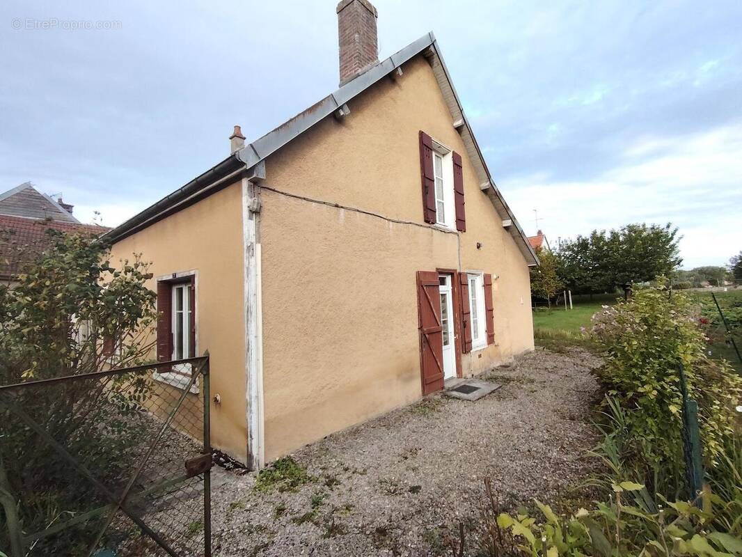 Photo 1 - Maison à MERY-SUR-SEINE