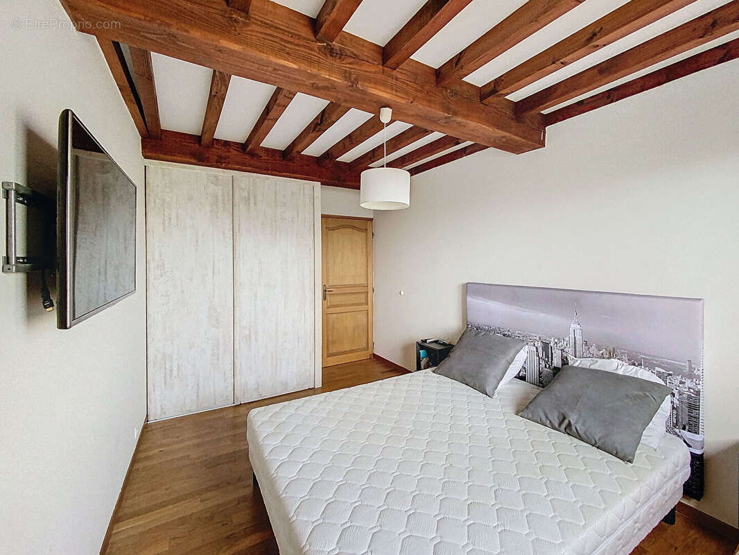 Maison à SAINT-VULBAS