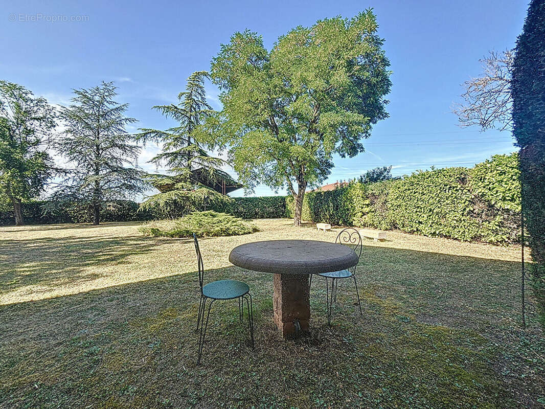 Maison à SAINT-VULBAS