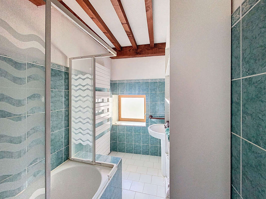 Maison à SAINT-VULBAS