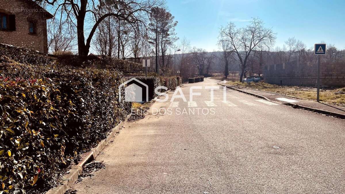 Photo 4 - Terrain à SAINT-JEAN-DE-MARUEJOLS-ET-AVEJAN