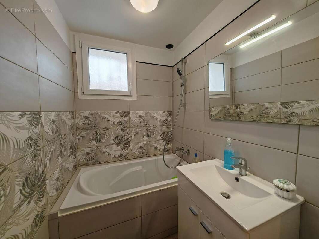 Photo 8 - Maison à THENAC