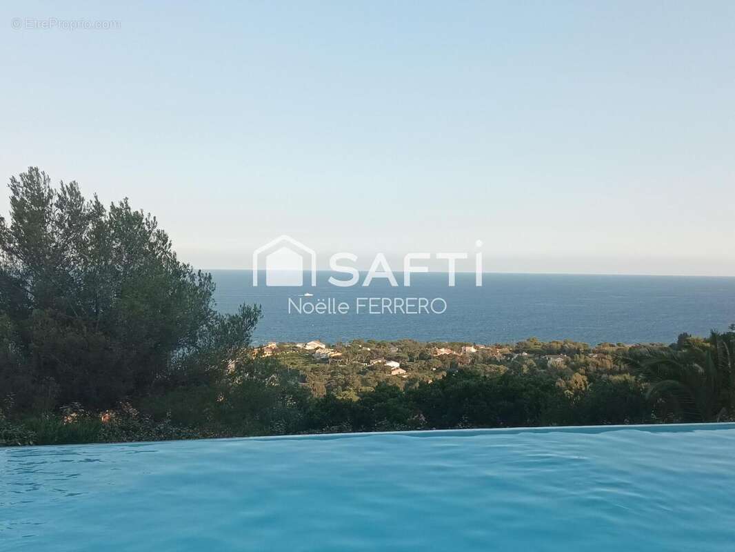 Photo 3 - Maison à LES ISSAMBRES