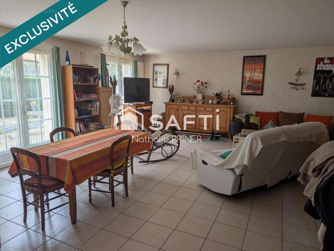 Photo 2 - Maison à VOUILLE