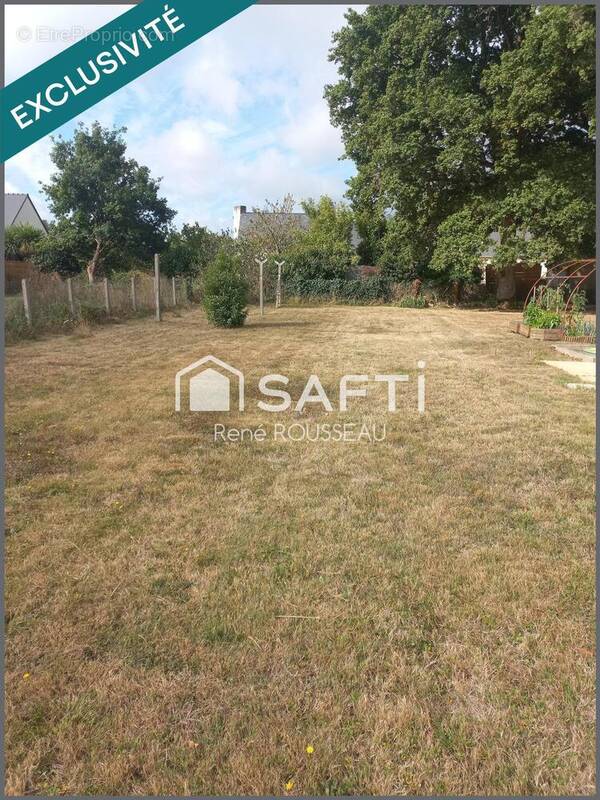 Photo 1 - Terrain à HERIC