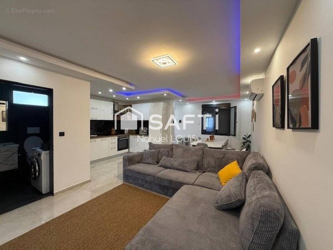 Photo 1 - Appartement à VITROLLES