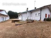 Photo 1 - Maison à DOMMARTIN-LES-CUISEAUX