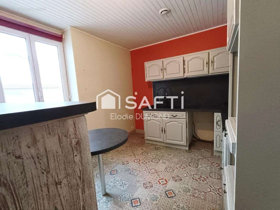 Photo 5 - Maison à DOMMARTIN-LES-CUISEAUX