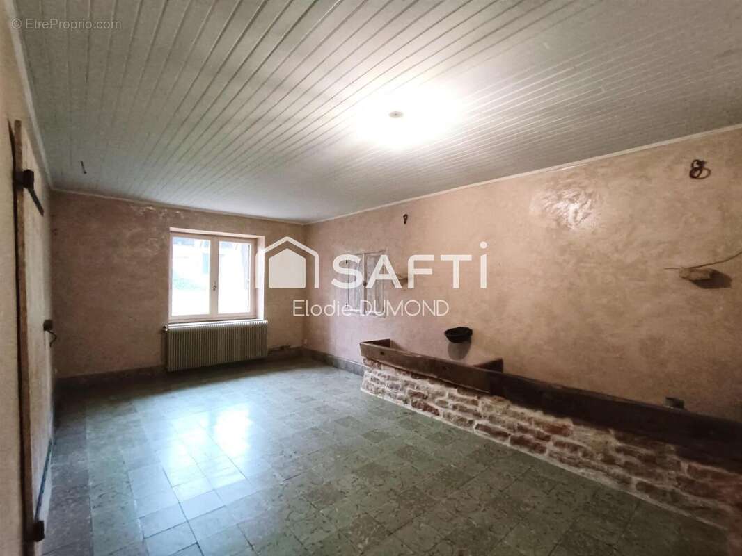 Photo 7 - Maison à DOMMARTIN-LES-CUISEAUX