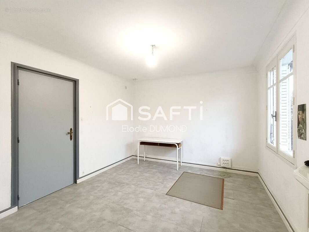 Photo 9 - Maison à DOMMARTIN-LES-CUISEAUX