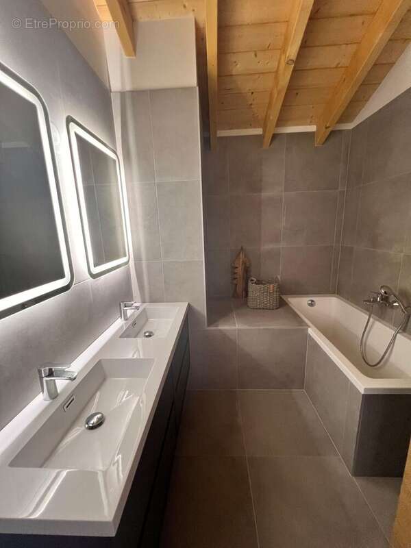 Photo 8 - Maison à LE BIOT