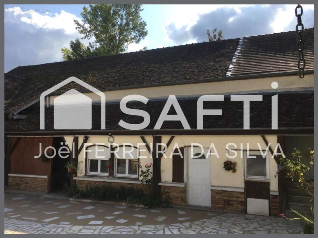 Photo 5 - Appartement à VILLENEUVE-LA-GUYARD