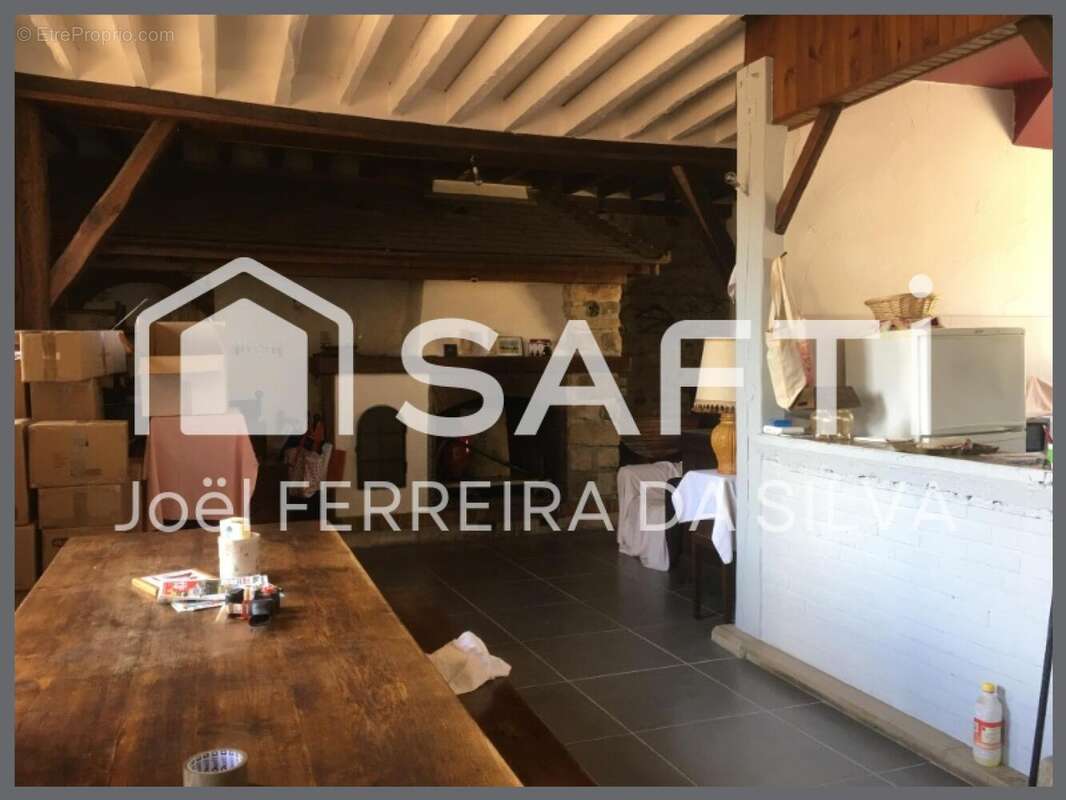 Photo 7 - Appartement à VILLENEUVE-LA-GUYARD