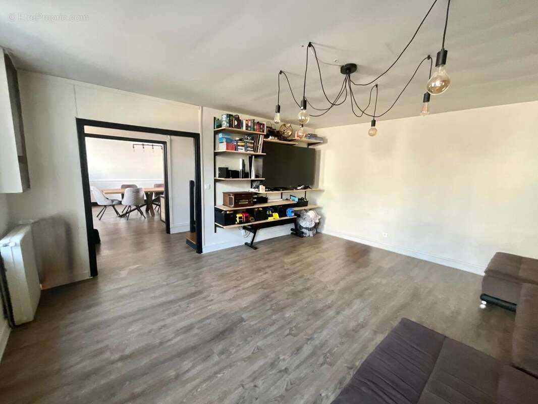 Photo 3 - Maison à MEHUN-SUR-YEVRE