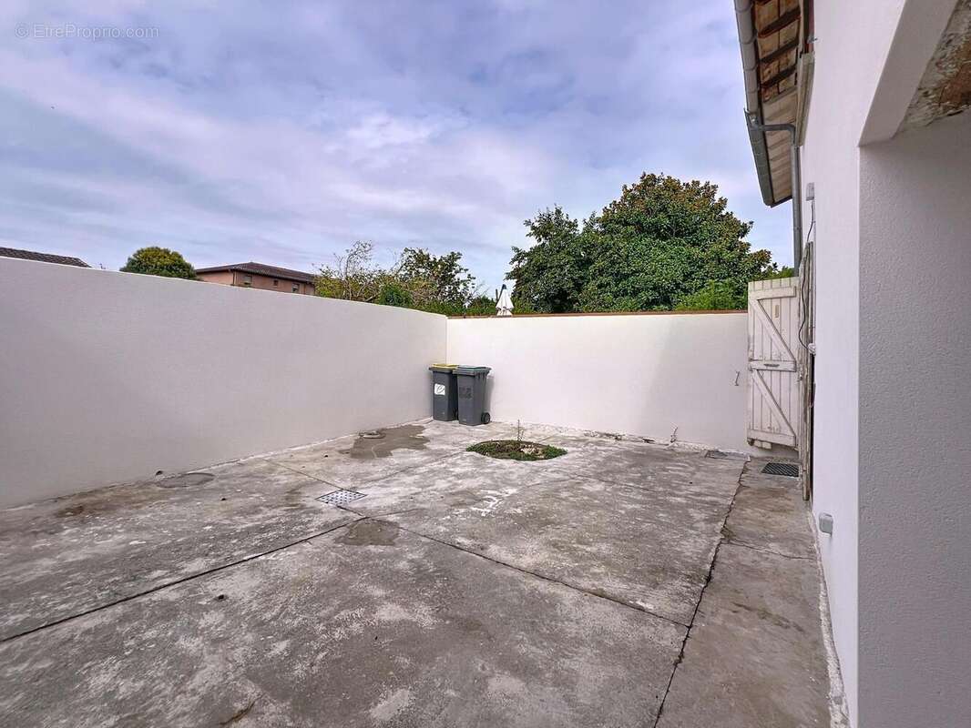 Photo 2 - Appartement à FROUZINS