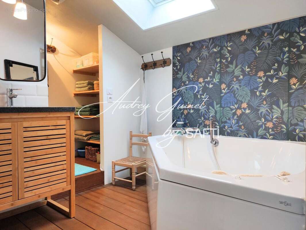 Photo 9 - Maison à QUINCAY