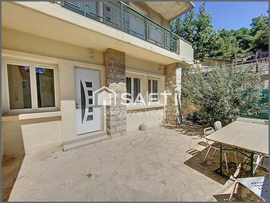 Photo 1 - Appartement à MARSEILLE-16E