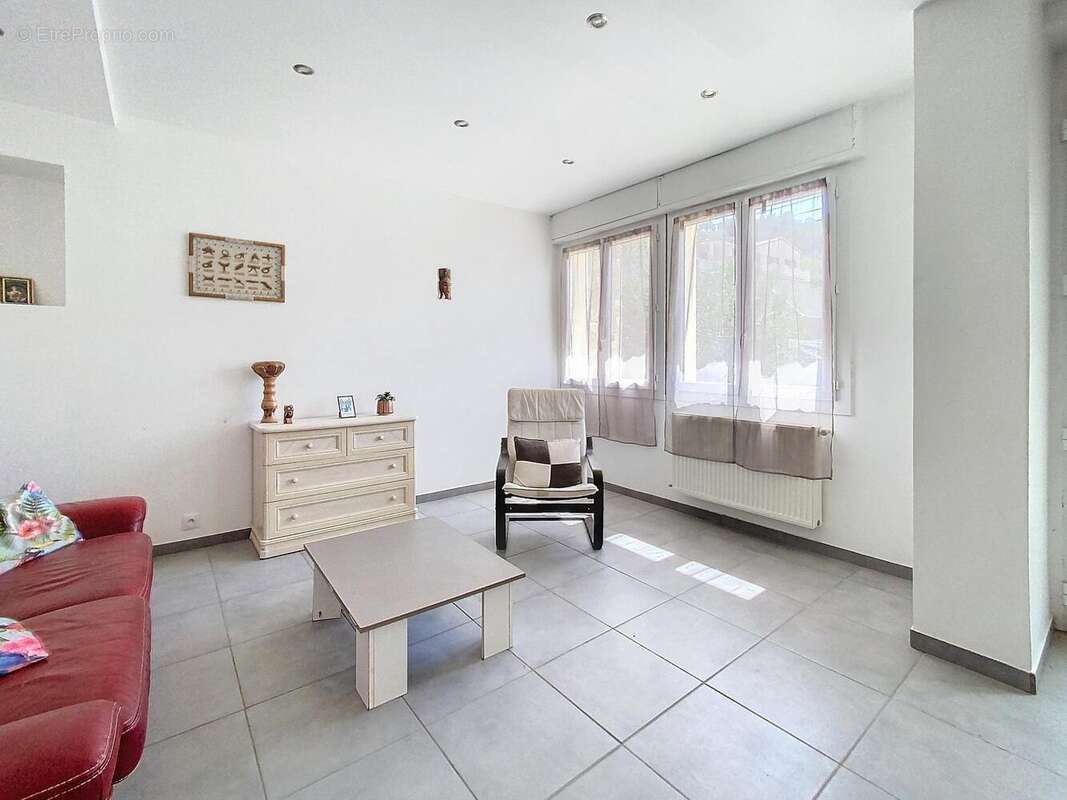 Photo 3 - Appartement à MARSEILLE-16E