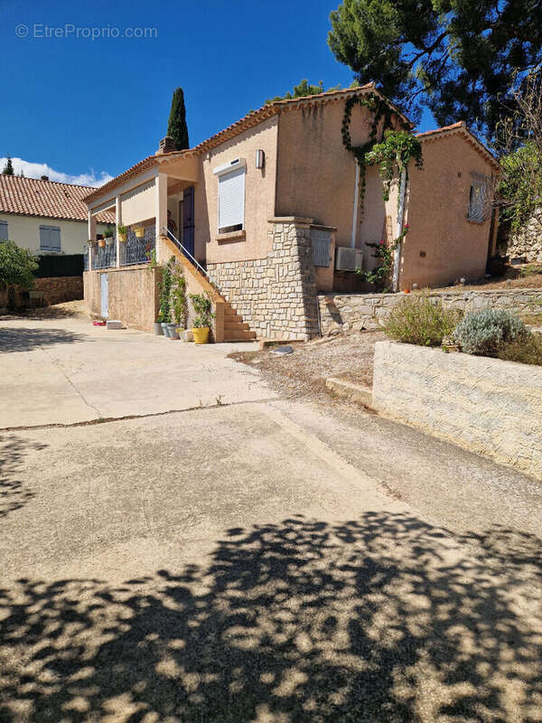 Maison à LA CADIERE-D&#039;AZUR