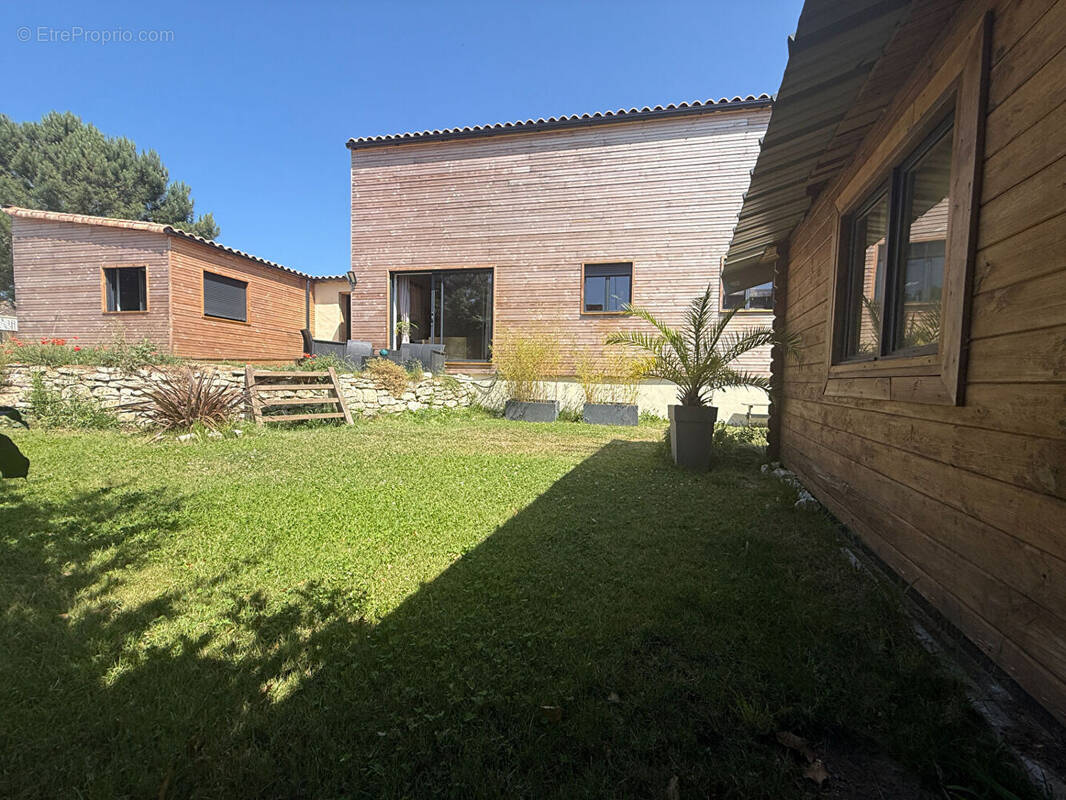 Maison à LONGEVILLE-SUR-MER