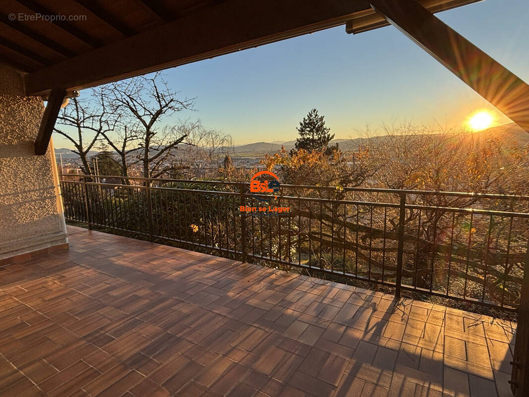 VENTE MAISON 5 CHAMBRES TERRAIN COURNON AGENCE BSLE  - Maison à COURNON-D&#039;AUVERGNE