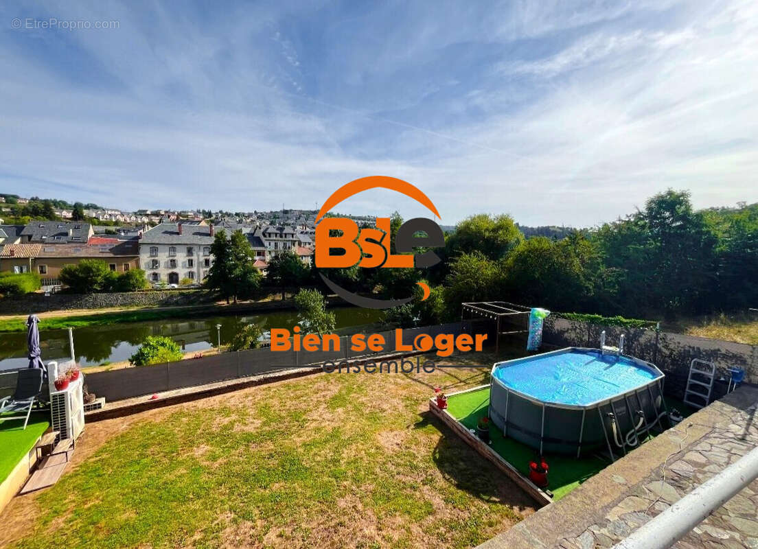 Maison à SAINT-FLOUR