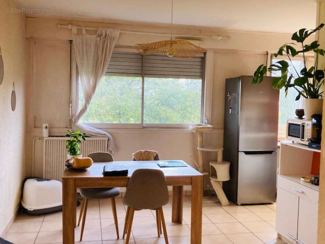 Photo 3 - Appartement à VILLEURBANNE