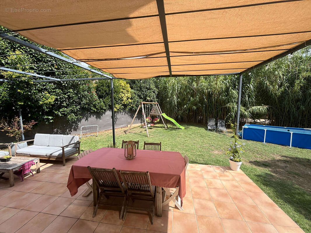 Photo 2 - Maison à CADENET