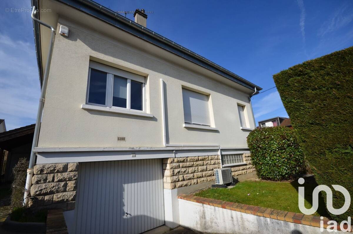 Photo 1 - Maison à MASSY