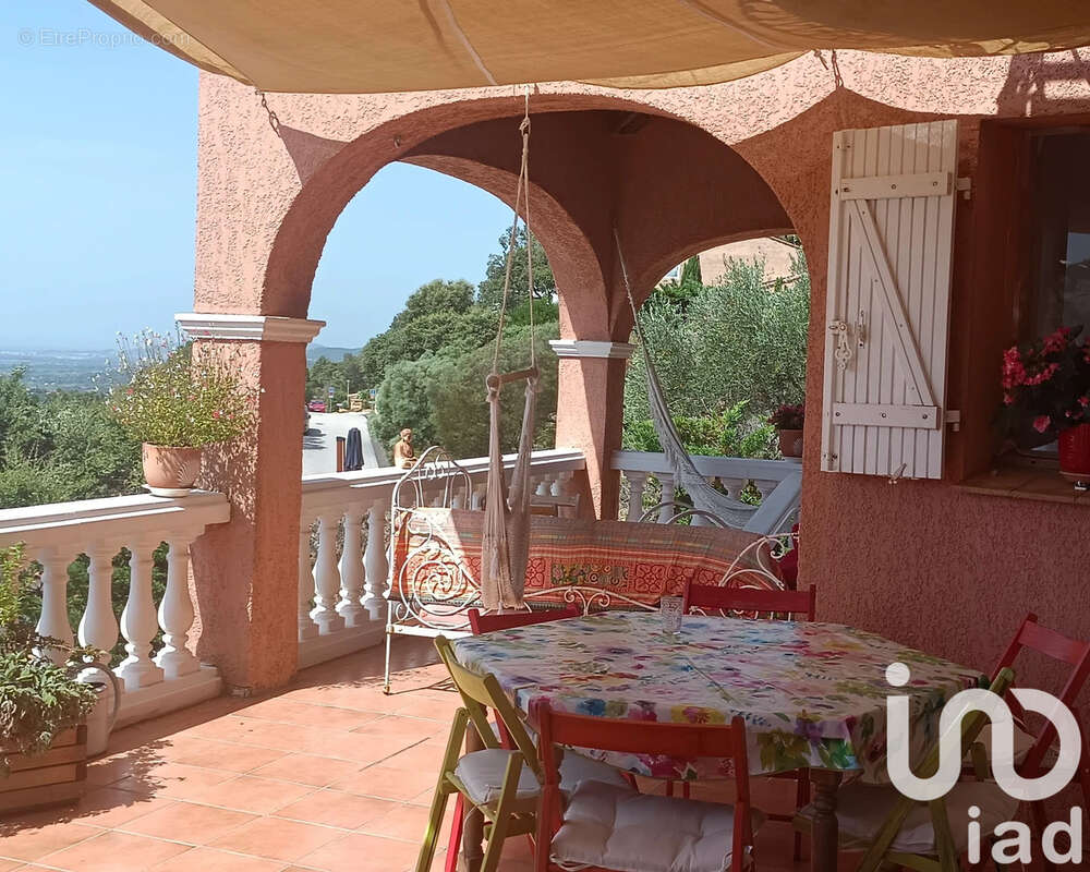 Photo 3 - Maison à LA LONDE-LES-MAURES