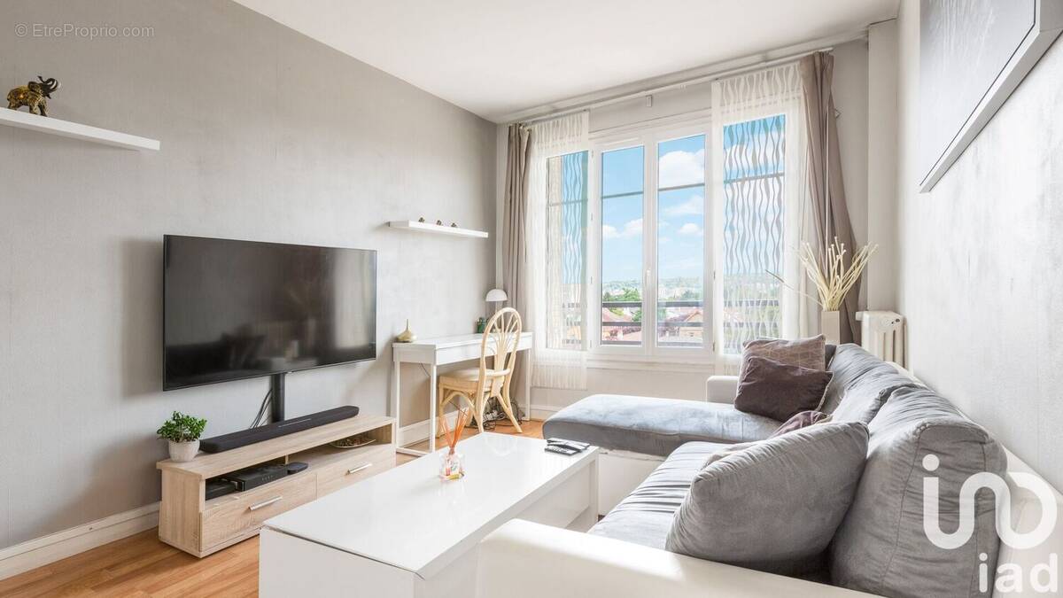 Photo 1 - Appartement à SAINT-MAUR-DES-FOSSES