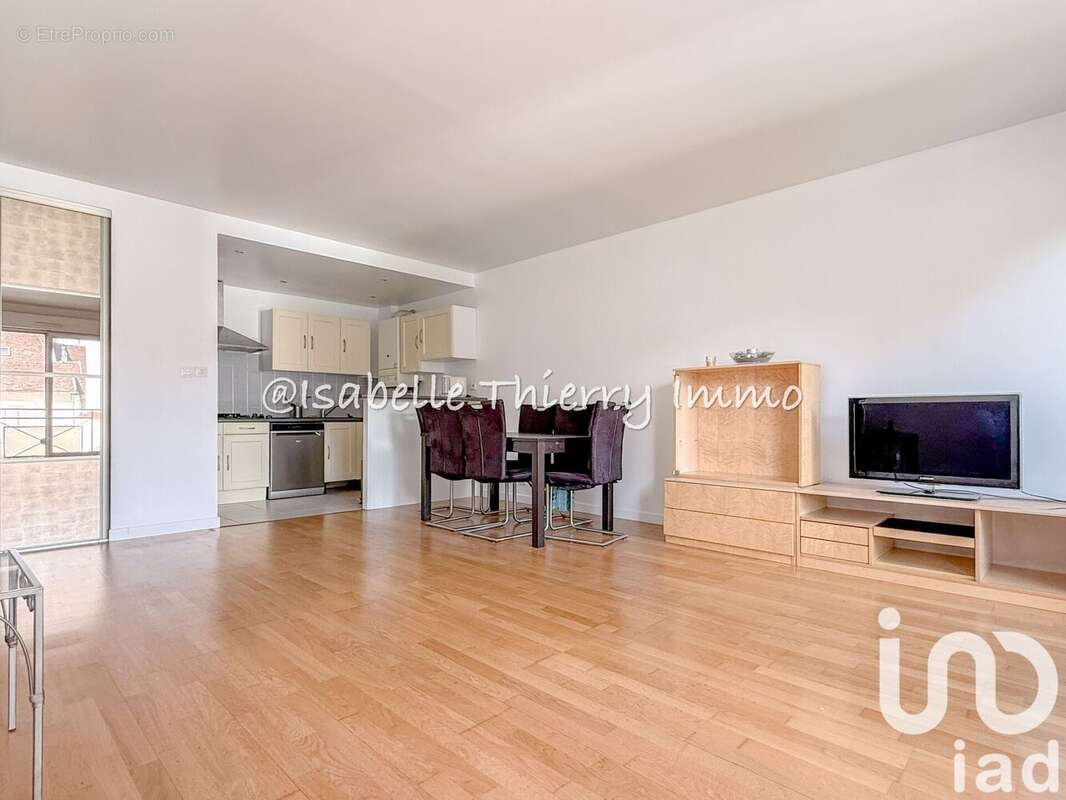 Photo 2 - Appartement à SAVIGNY-SUR-ORGE