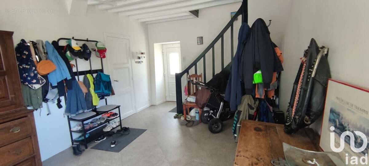 Photo 6 - Maison à VALLANGOUJARD