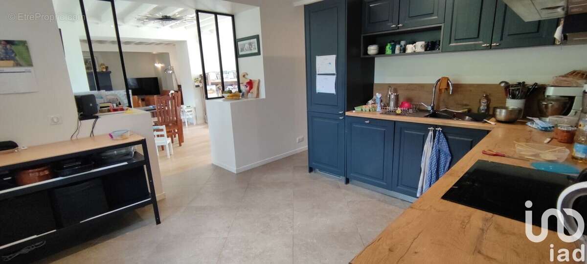 Photo 8 - Maison à VALLANGOUJARD