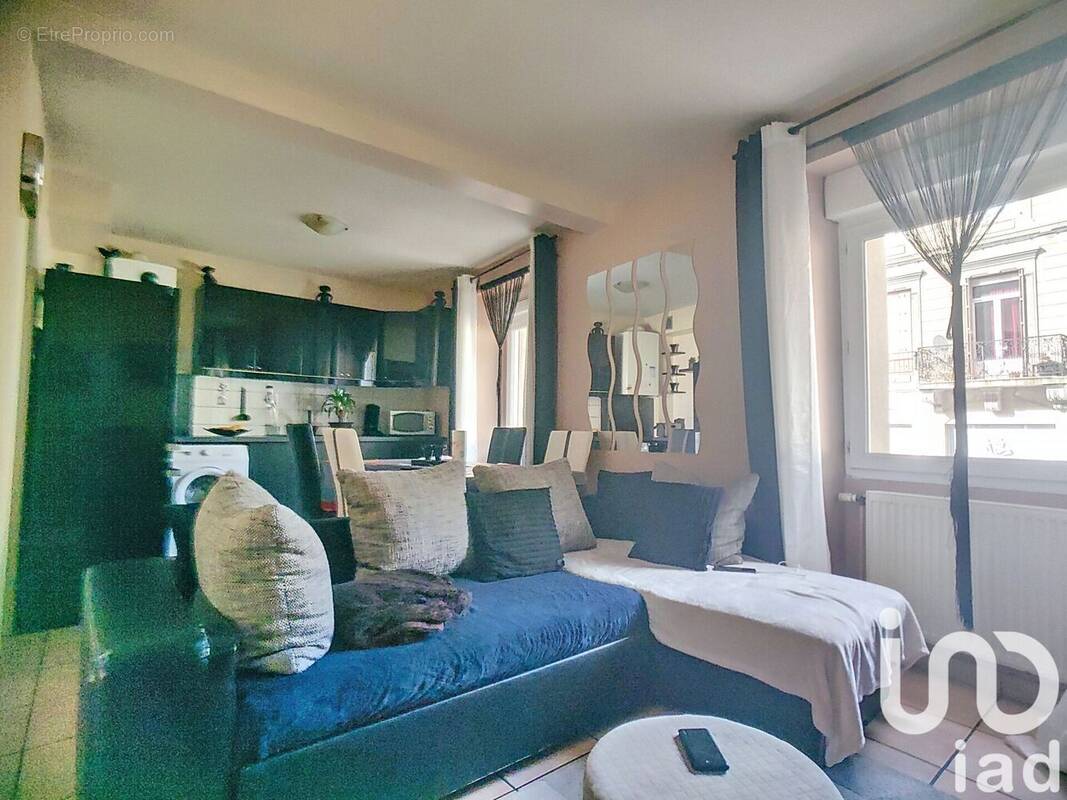 Photo 1 - Appartement à TOURNON-SUR-RHONE