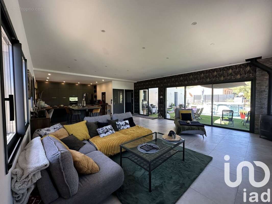 Photo 2 - Maison à PERET