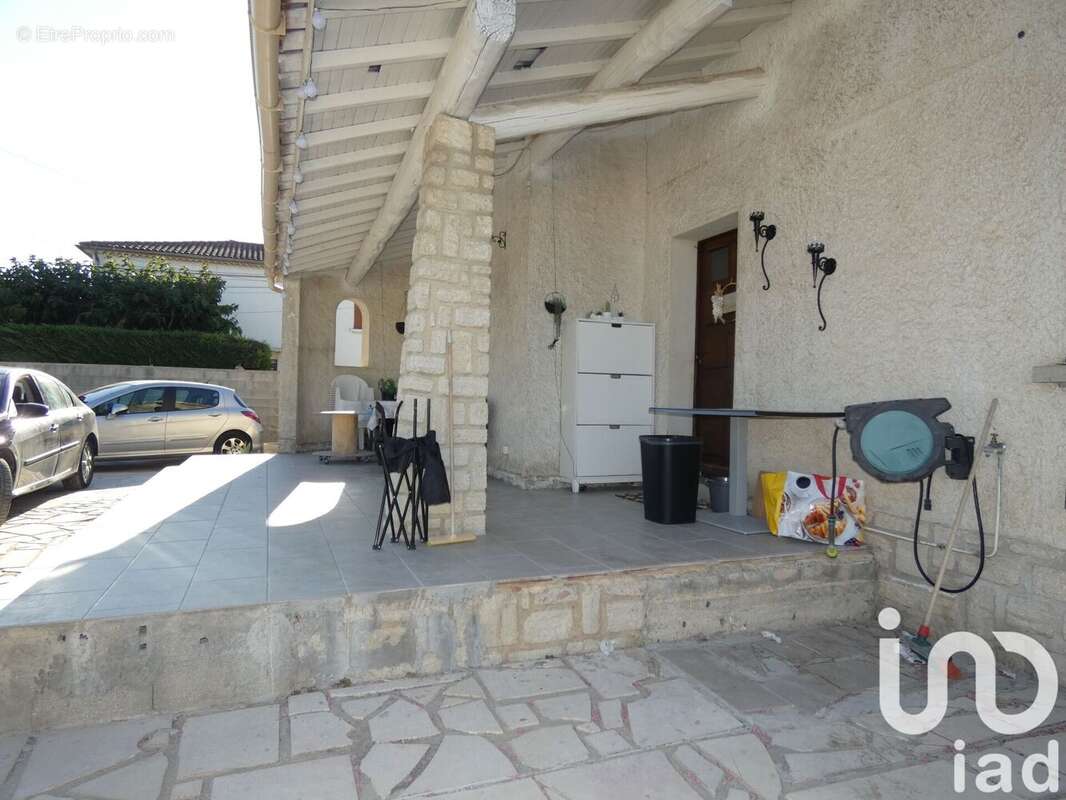 Photo 2 - Maison à LE PONTET