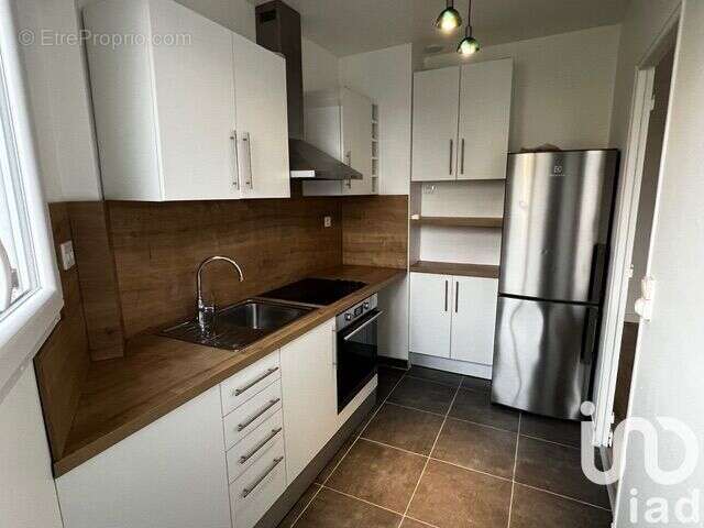 Photo 4 - Appartement à SAVIGNY-SUR-ORGE