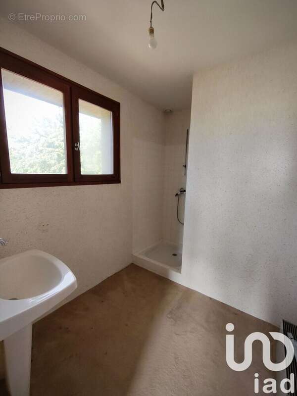 Photo 9 - Maison à PLEURS