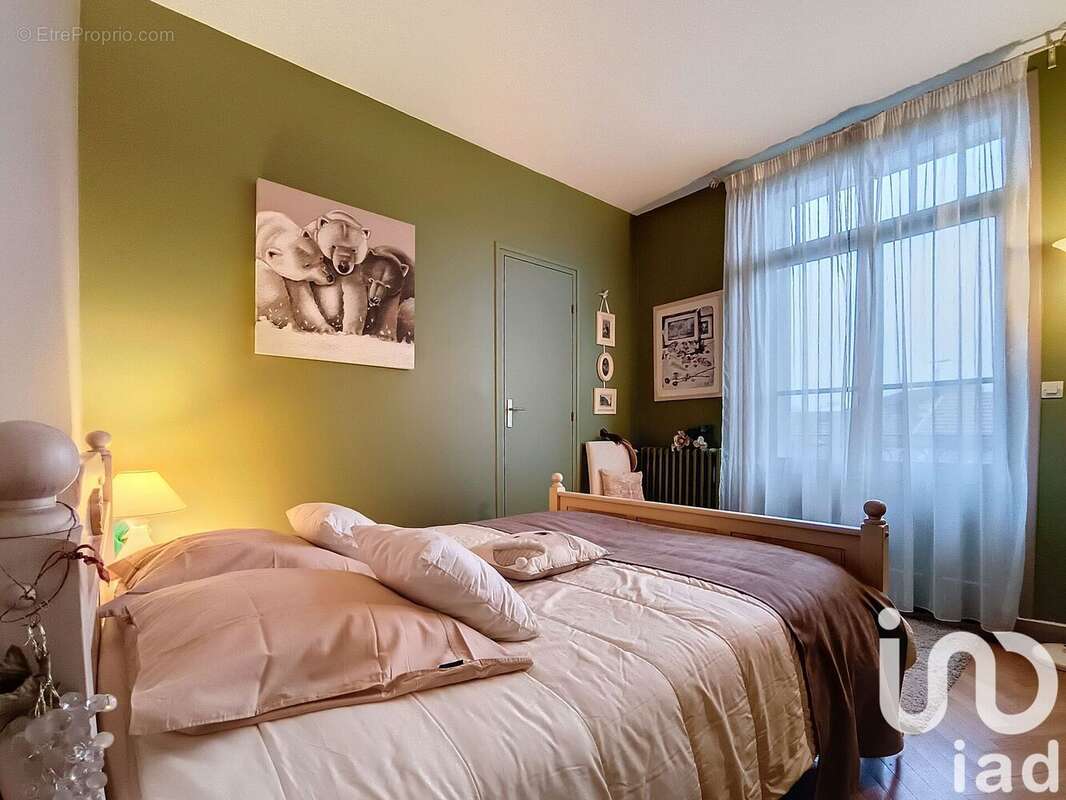 Photo 8 - Maison à VENISSIEUX