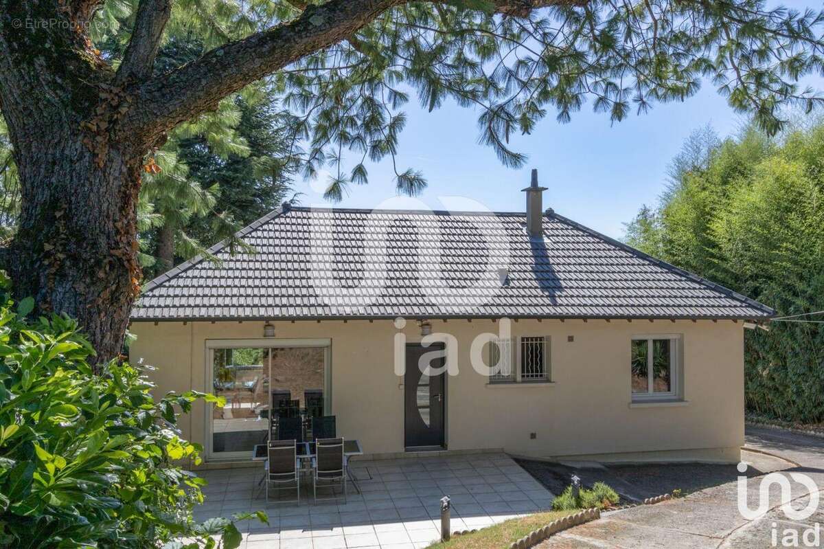 Photo 2 - Maison à CHARBONNIERES-LES-BAINS