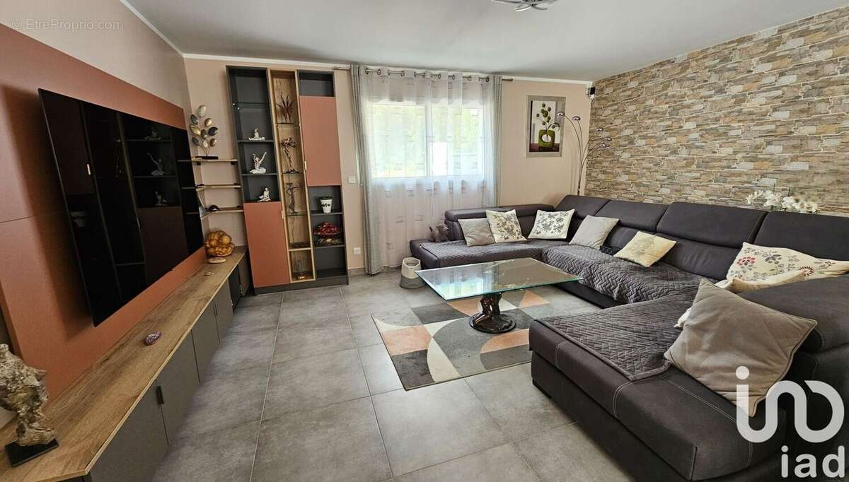 Photo 3 - Maison à SALERNES