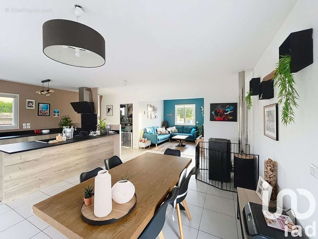 Photo 3 - Maison à LOUER