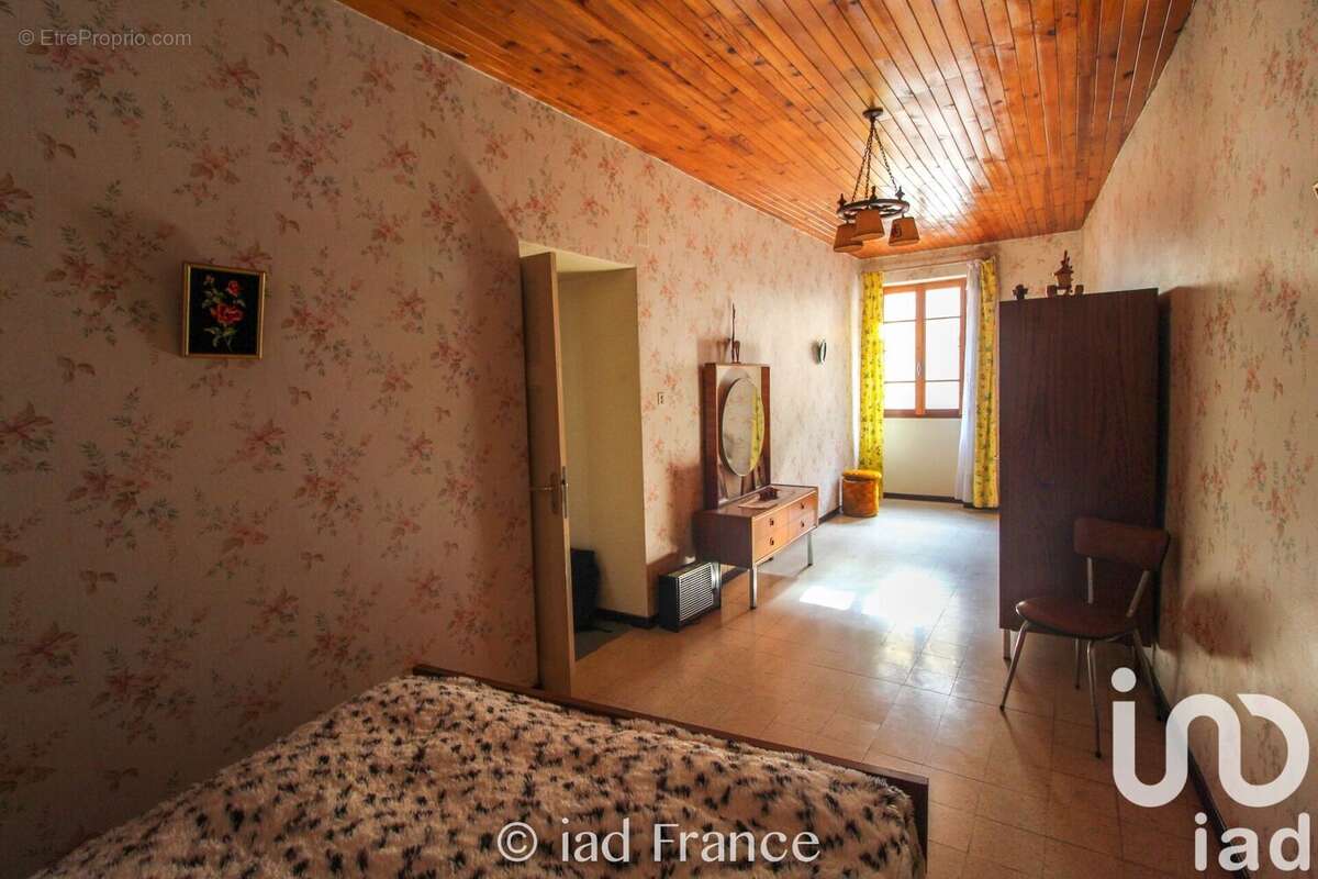 Photo 7 - Maison à SAINT-JULIEN-DE-PEYROLAS