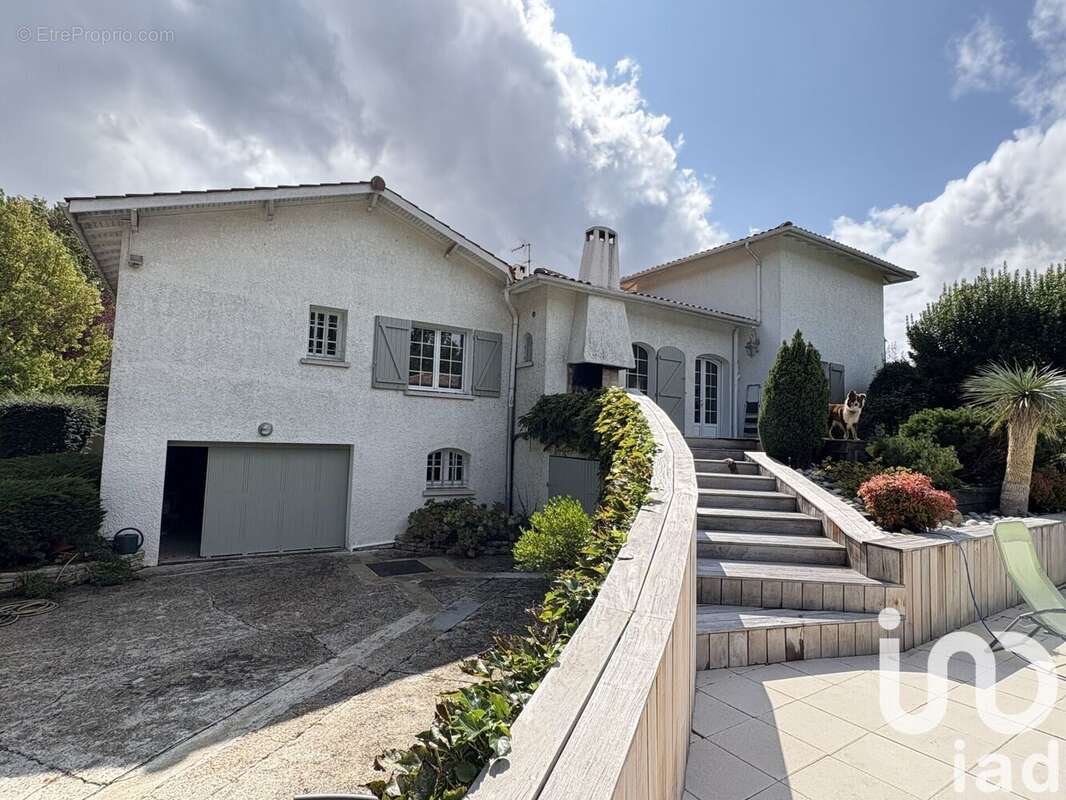 Photo 6 - Maison à CARBON-BLANC