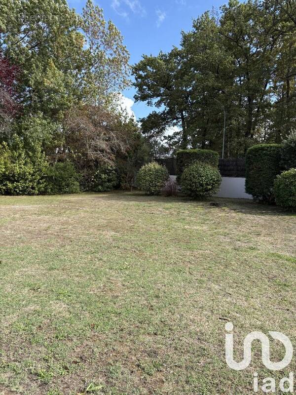 Photo 1 - Terrain à CARBON-BLANC