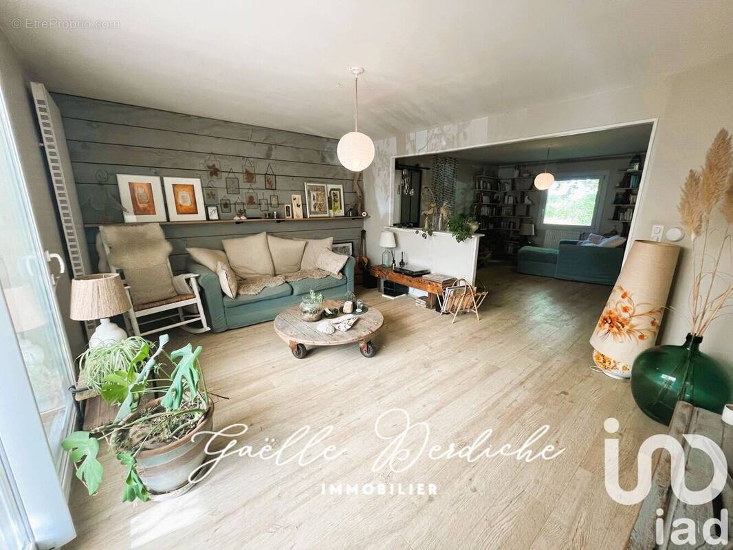 Photo 1 - Maison à CHEVANNES