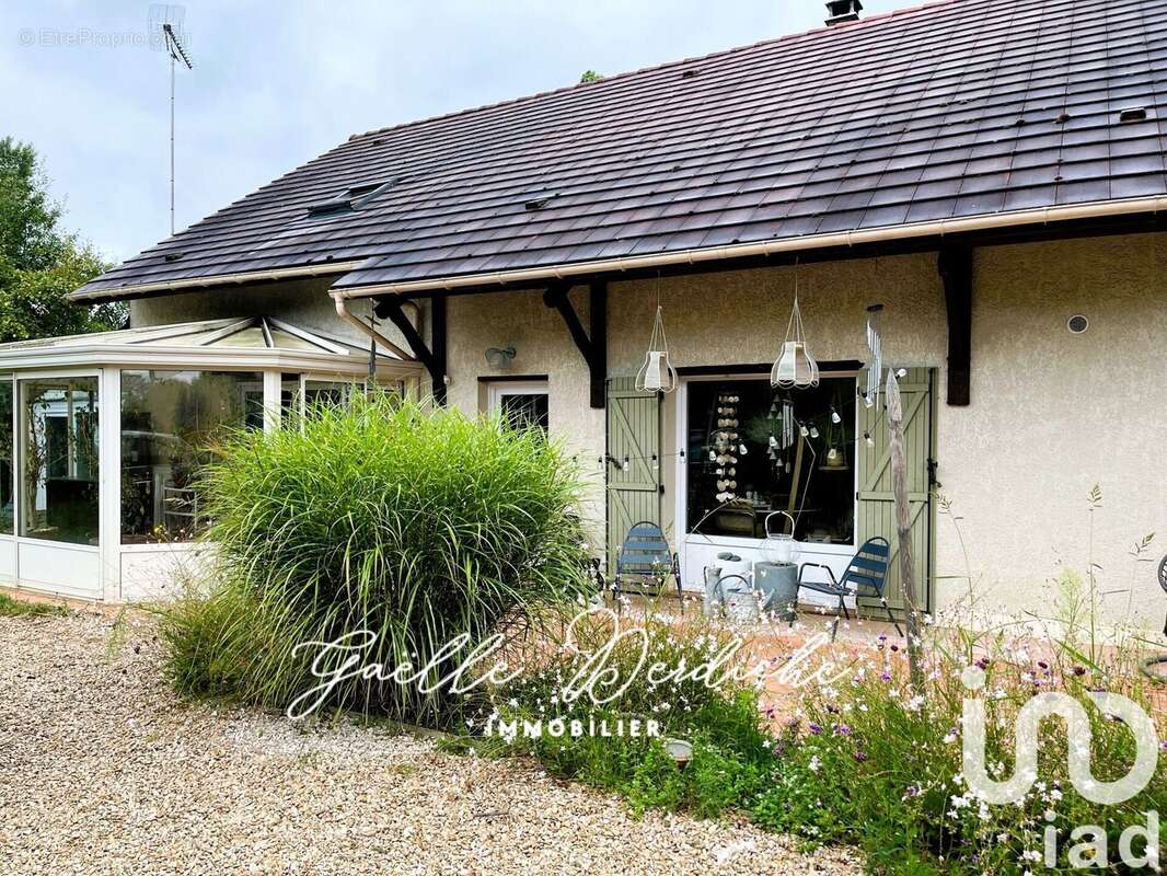 Photo 2 - Maison à CHEVANNES